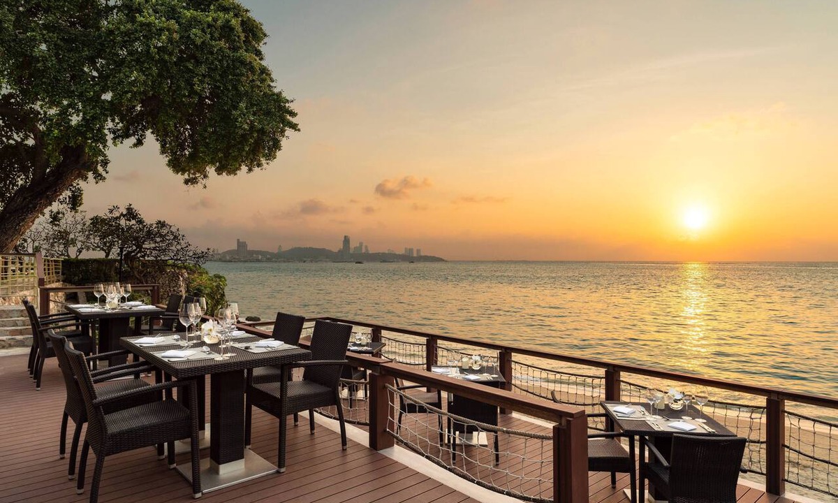 Pattaya Bay Hotel | Dusit Thani Pattaya