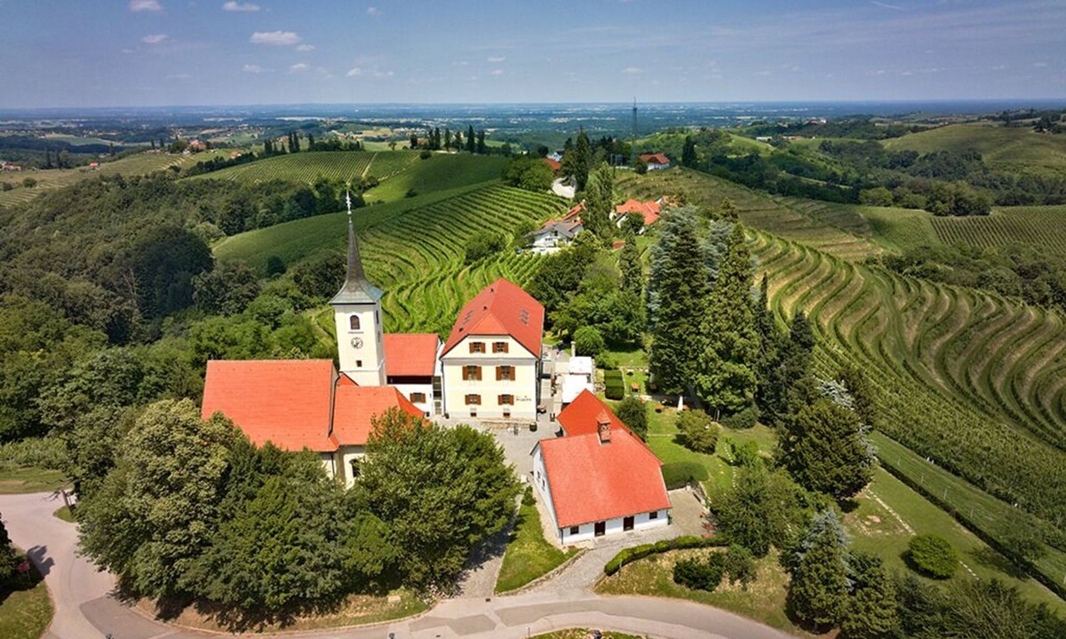 Ljutomer Bed & Breakfast | Dvorec Jeruzalem