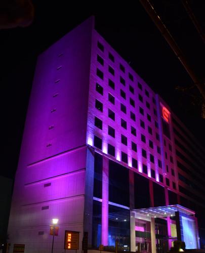 Royapettah Hotel | E Hotel