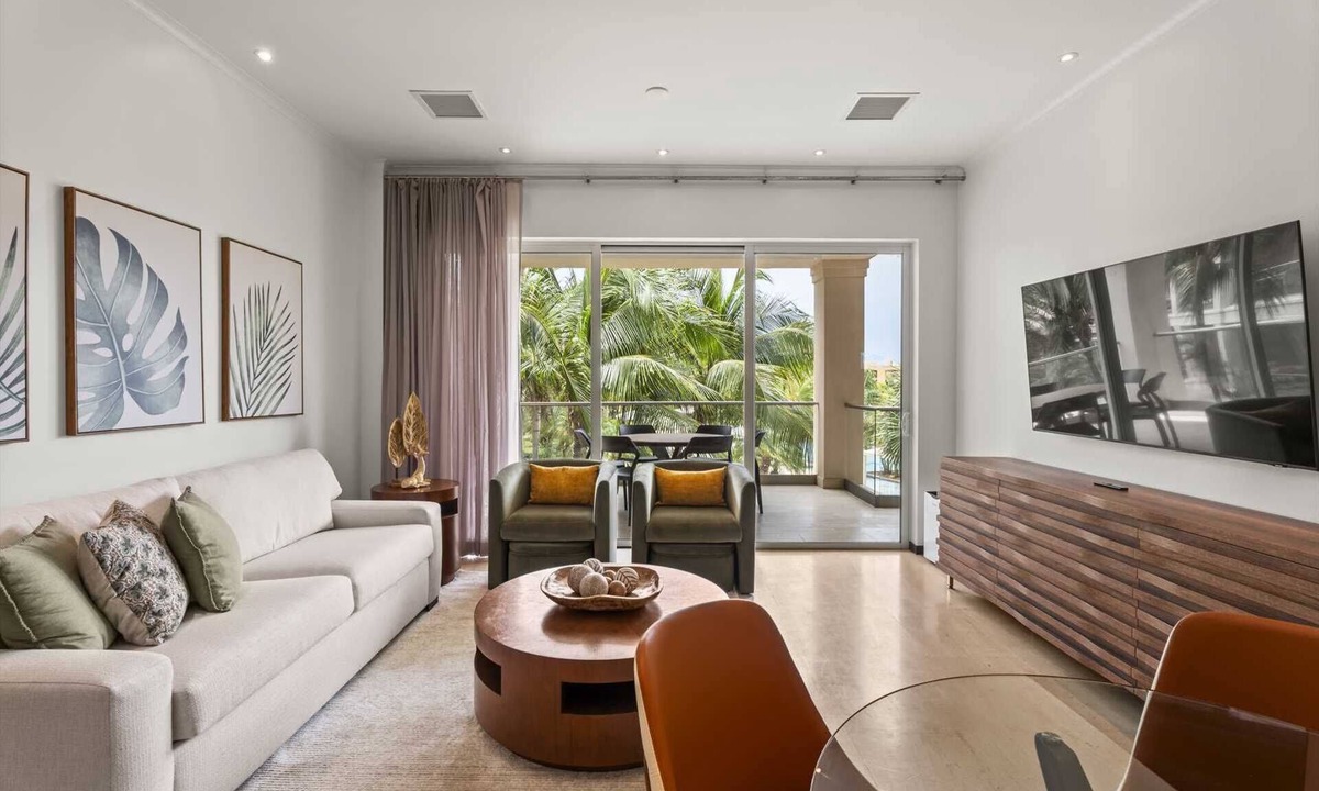 Oranjestad-West Condo | Eagle Beach - Palm by the Sea 2BR condo - LV207