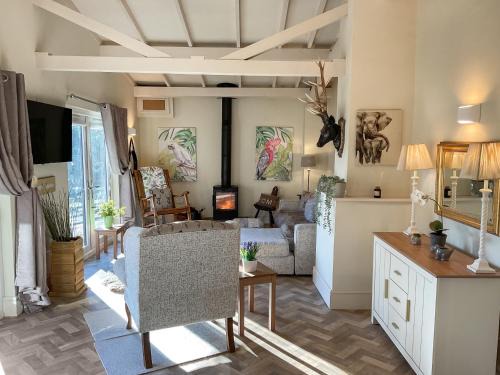 Cowbridge House | Eagle Lodge
