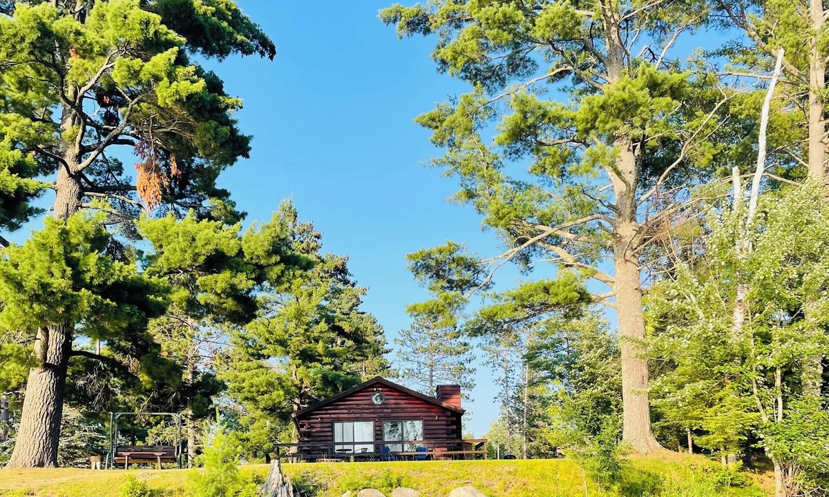 Winter Cabin | EAGLE LODGE - River Retreat - amazing views of the East Fork of the Chippewa Rvr