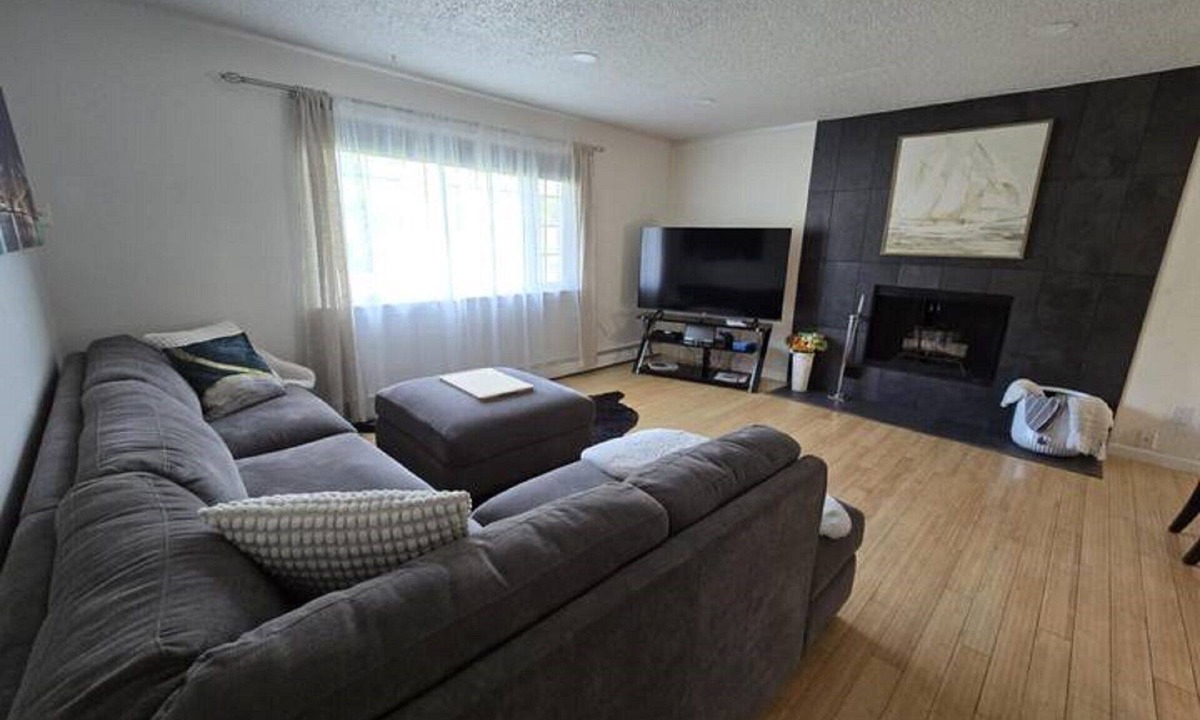 Eagle River House | Eagle Nest/Fireplace/Peaceful/Sleeps 12