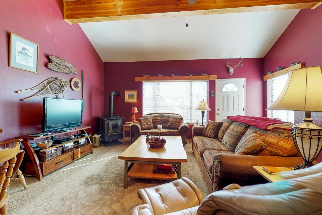 Lakeshore House | Eagle's Landing Condo 75