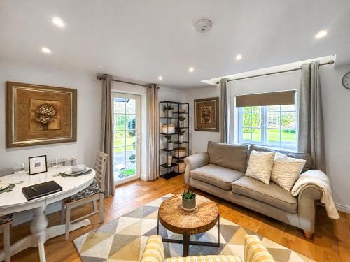 Guildford House | Eagles Nest