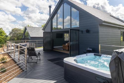 Pickering House | Eagles Peak