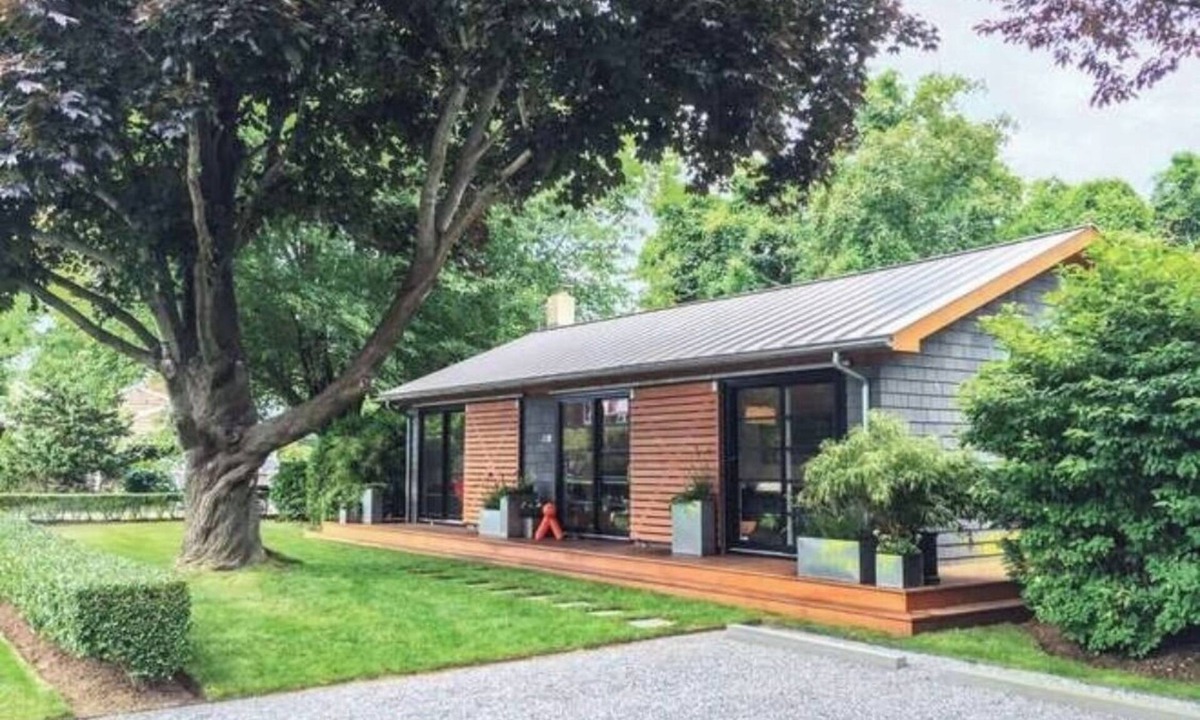 East Hampton North House | East Hampton (walking distance to village)