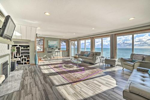 East Tawas House | East Tawas Home w/Patio, Lake Huron On-Site