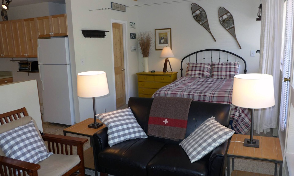 Vail Apartment | East Vail Studio on bus route