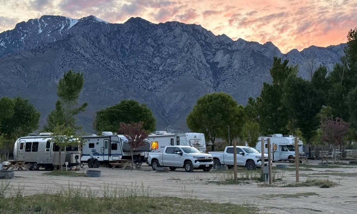 Olancha RV Rental | Eastern Sierras Olancha Lakeside RV Campsite #6