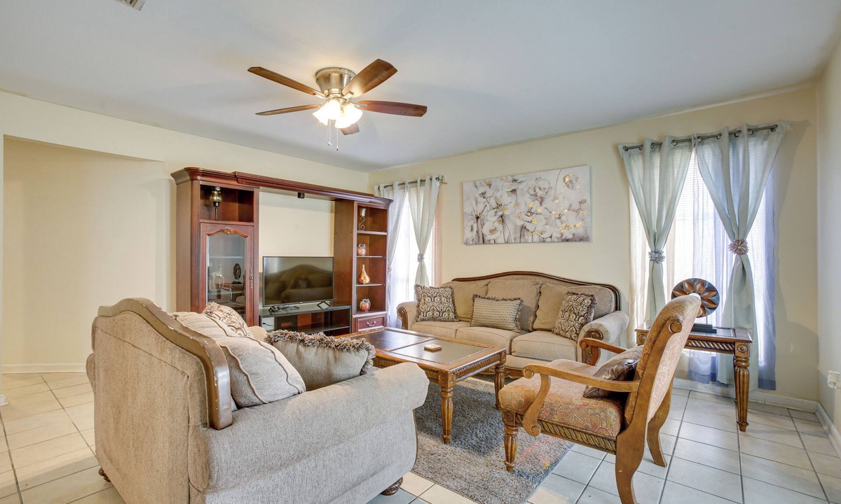 Read Boulevard West House | Easy Access to US-90 & Near Dtwn: New Orleans Home
