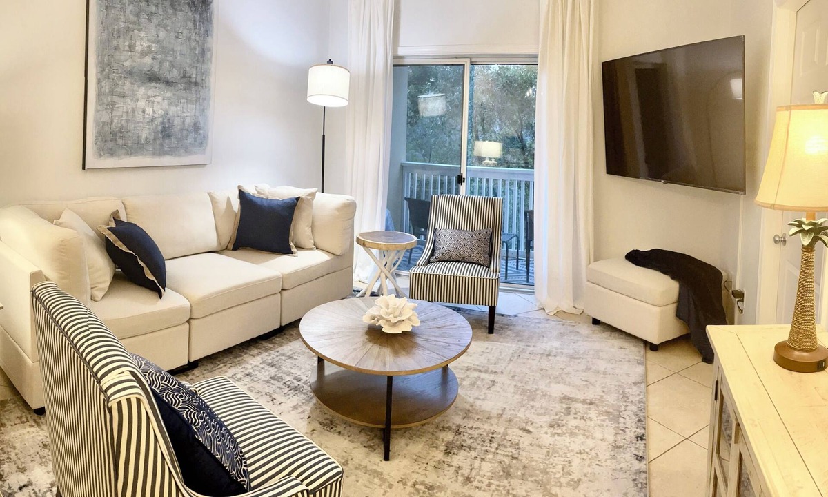 Seagrove Beach Condo | Easy Beach Access Beautiful decorated equipped 2 bedroom/2bath condo 30A beaches