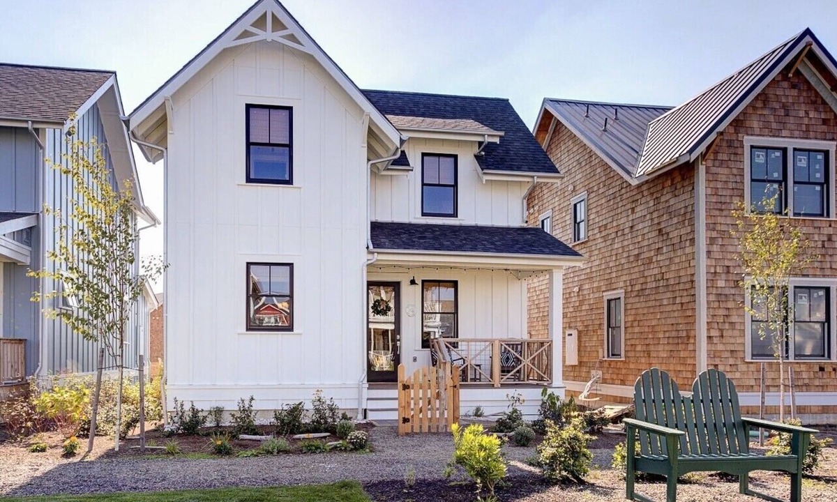Seabrook House | EASY BREEZY Cottage Seabrook WA! Dog friendly w/Hot Tub