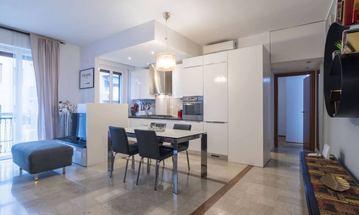 Zona Farini Apartment | Easylife - Elegant and chic flat with balcony