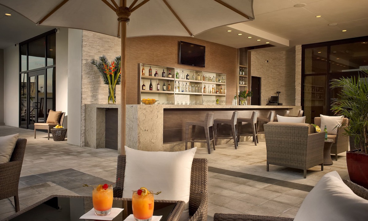 Miami Springs Hotel | EB Hotel Miami