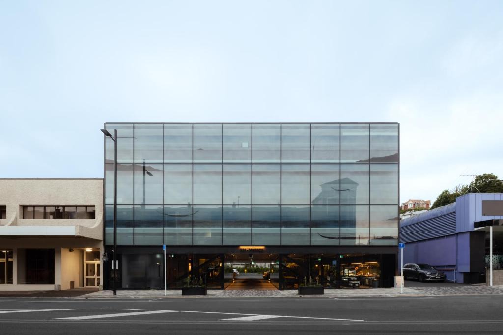 Dunedin City Centre Hotel | Ebb-Dunedin