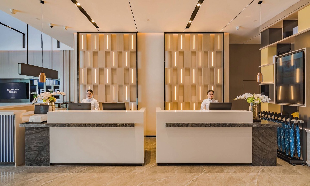 Panyu Hotel | Echarm International Hotel Guangzhou South Railway Station Zhongcun Metro Station Branch