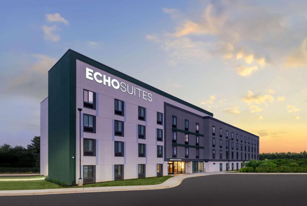 Arcadia Hotel | ECHO Suites Extended Stay by Wyndham Spartanburg