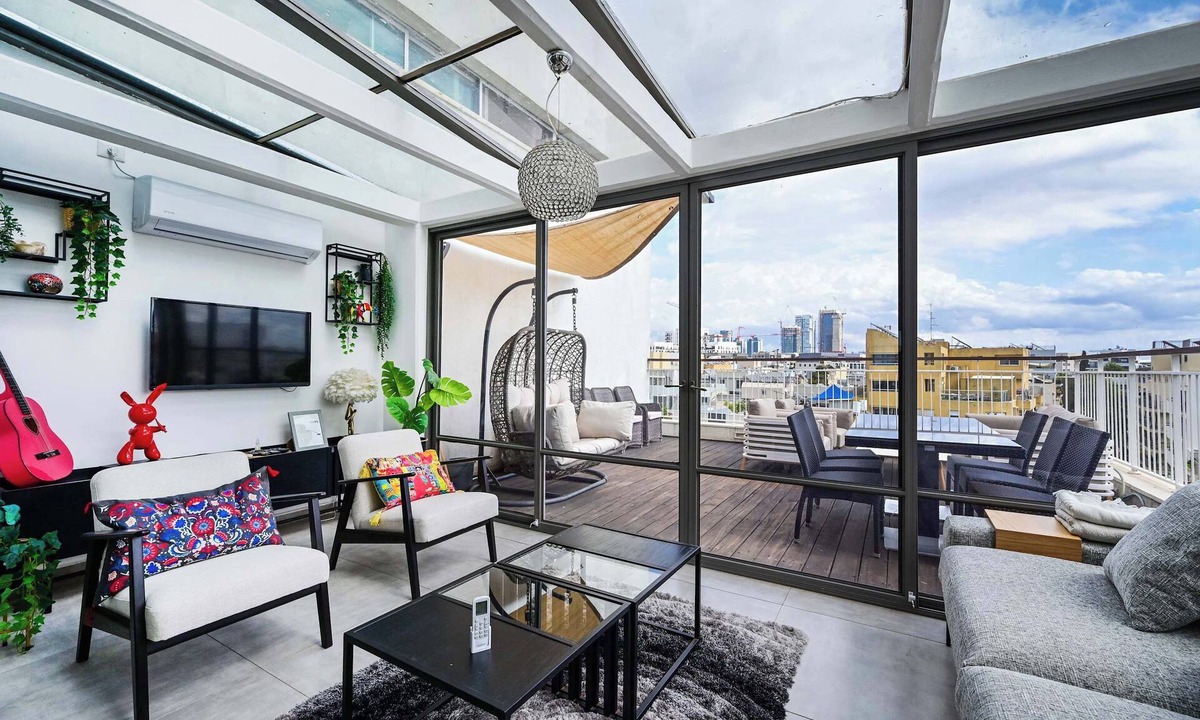 Florentin Apartment | Eclectic Duplex w/ Large Balcony by HolyGuest