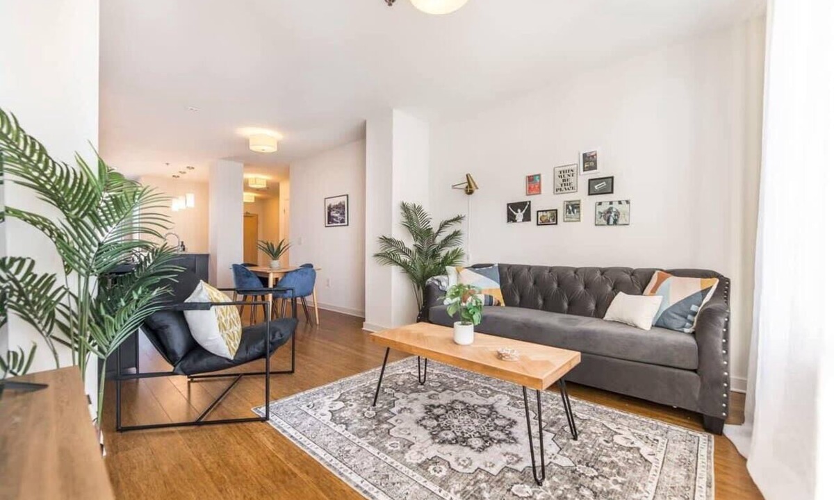 Macon Apartment | Eclectic & Stylish Vibes | Steps to Shops & Cafes
