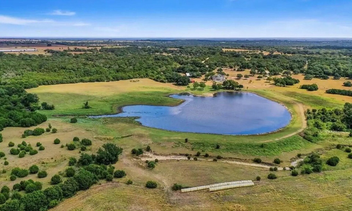 Leon Junction Apartment | [Eclipse Amenities Included]142 Acre Ranch Glamping Tent 5