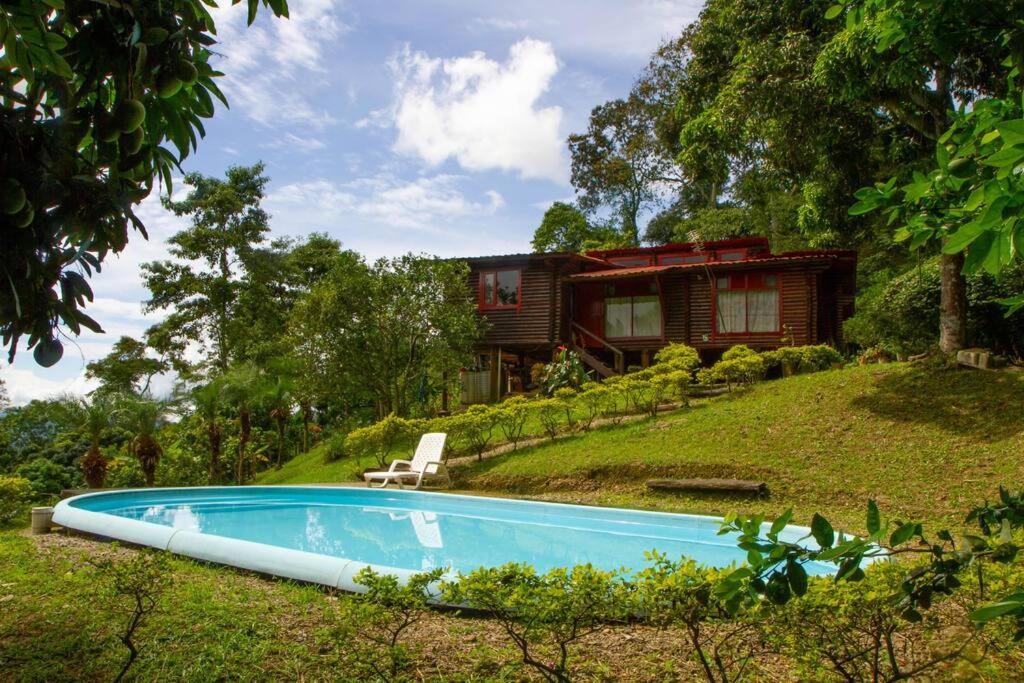 Tena House | Eco Cabañas San Lorenzo