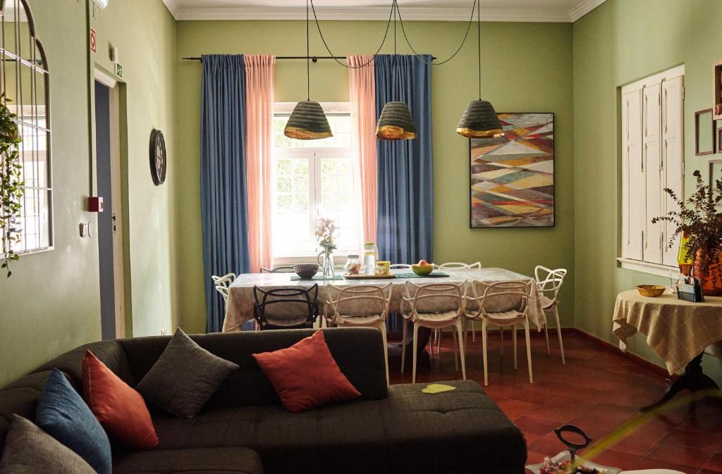 Cascais Hostel | Eco Ljmonade Hostel