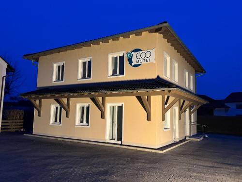 Wallersdorf Hotel | Eco Motel