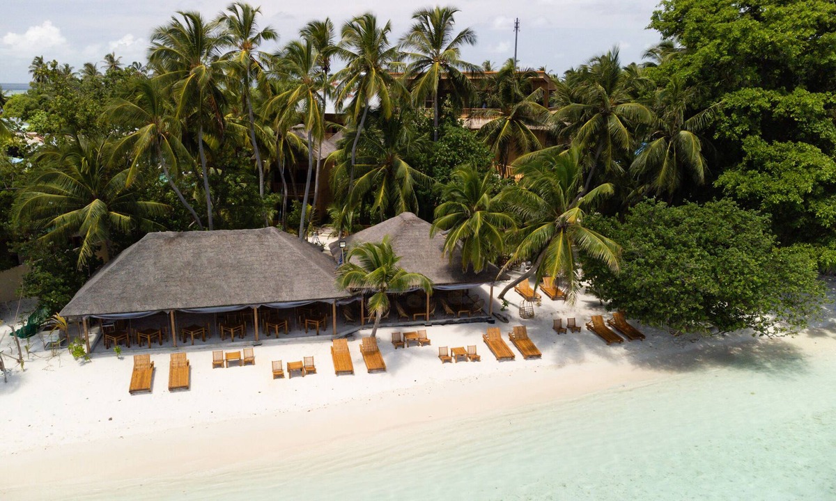 Thinadhoo Hotel | Ecoboo Maldives