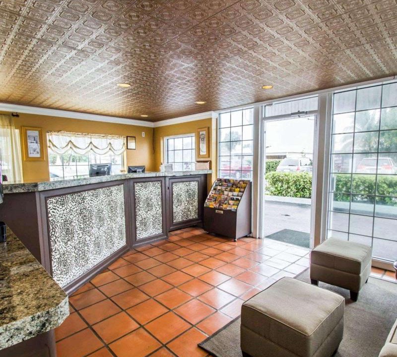 Cocoa Beach Cabin | Econo Lodge Cocoa Beach - near the Port