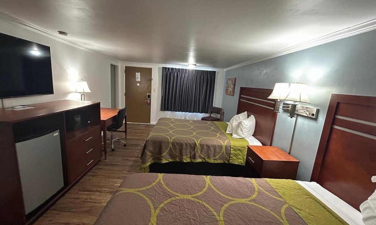 Palmyra Hotel | Econo Lodge Palmyra - Hershey