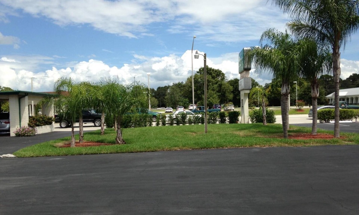 Okeechobee Hotel | Economy Inn