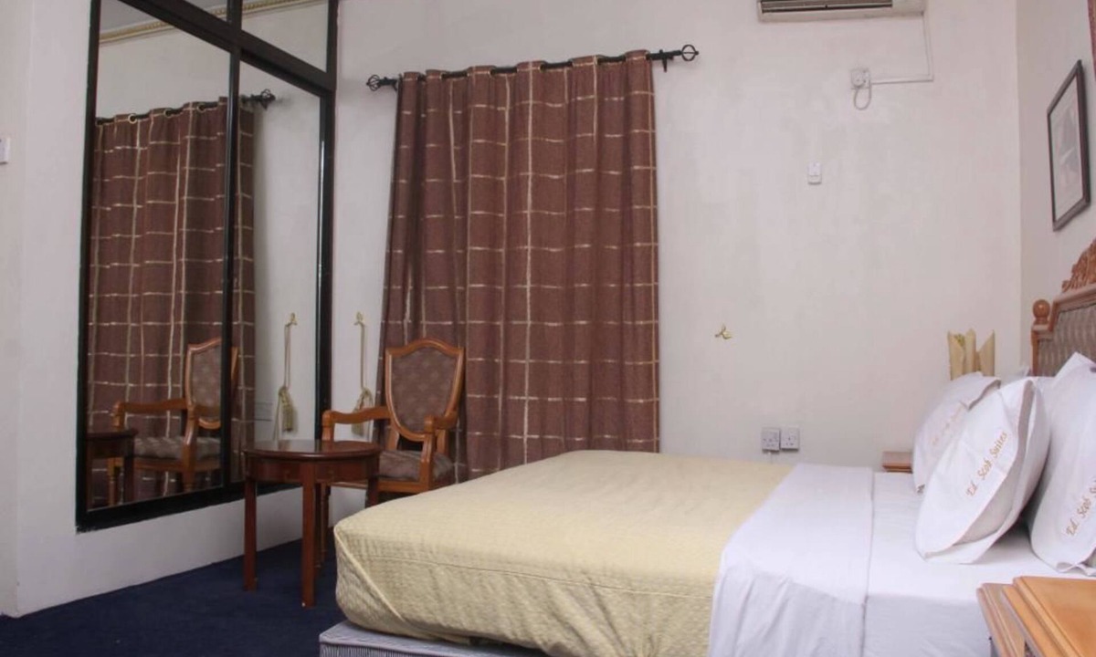Surulere Hotel | ED Scob Suites Limited