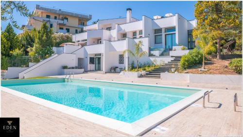 Mosciano Sant'Angelo Bed & Breakfast | Eden B&B