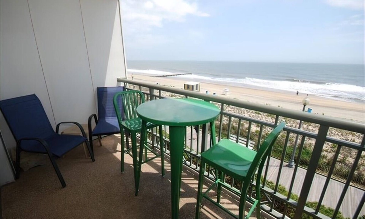 Rehoboth Beach Condo | Edgewater House - Ocean Front Units With Spectacular Views!