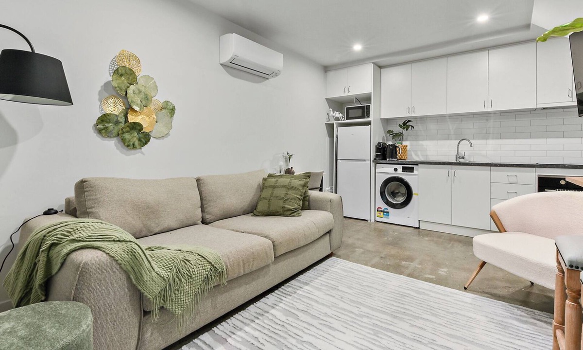 Devonport Apartment | Edward No 3 Loft Apartment