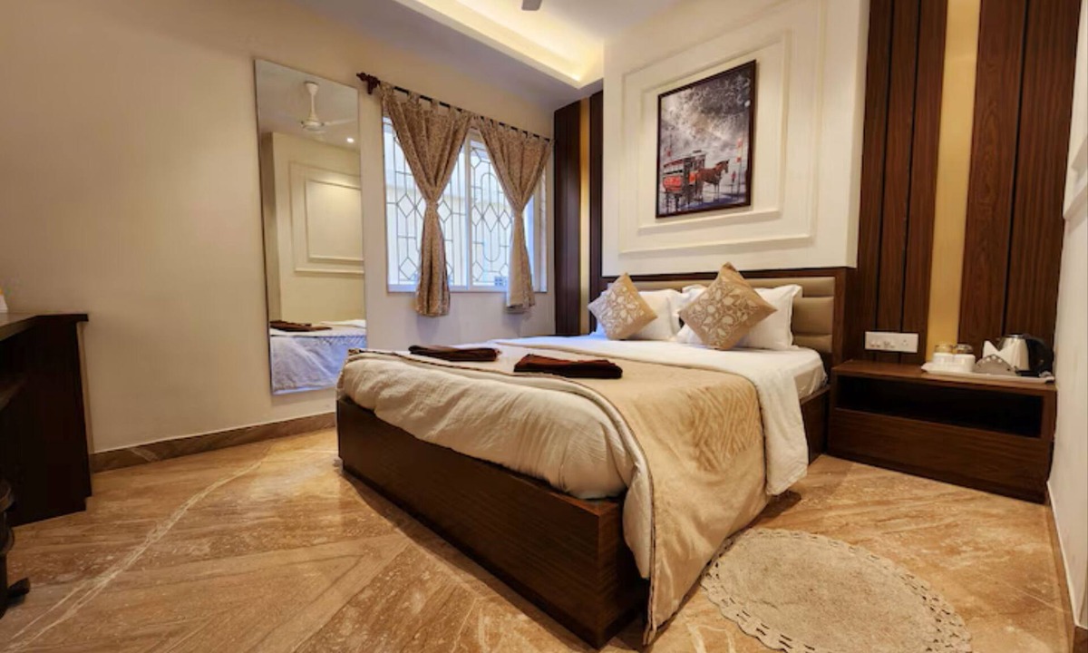 Arambag Hotel | EENNRA ARAMMBAGH