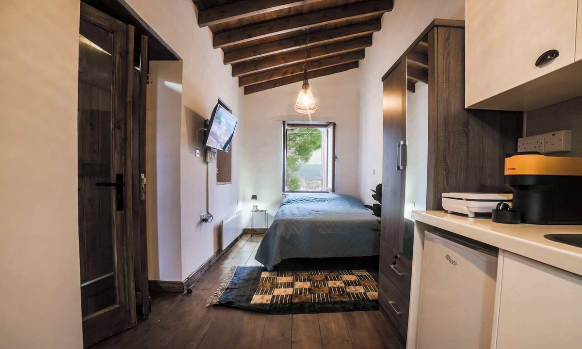 Lofou Bed & Breakfast | Eftychia's House