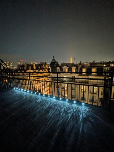 15th Arrondissement Apartment | Eiffel Pearl