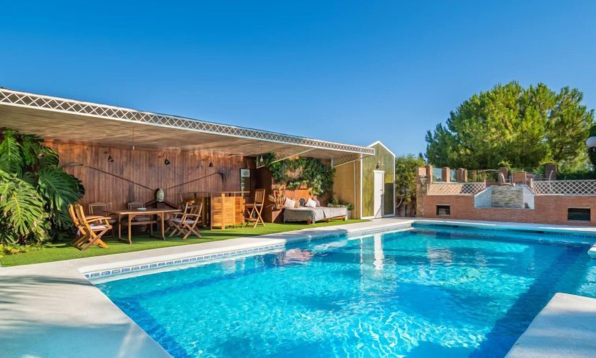 Baena House | El Balcon by Interhome