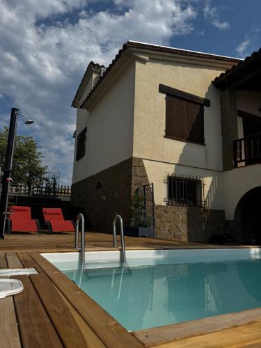 Sant Jaume de Llierca House | el bosc