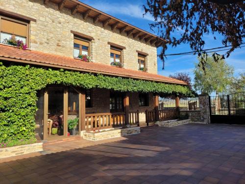 Tarilonte de la Pena House | El Encinar