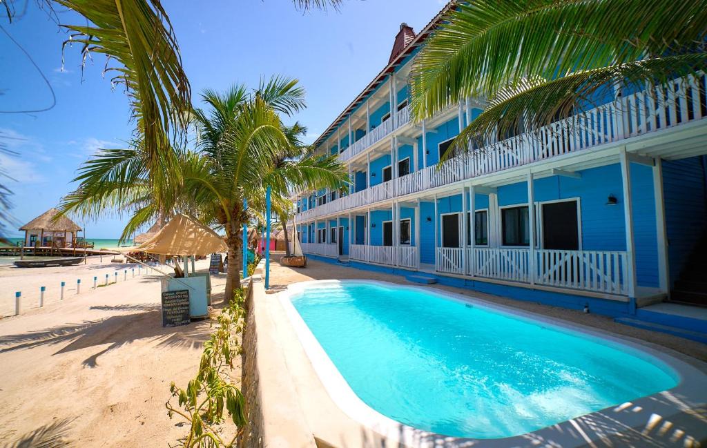 Isla Holbox Hotel | El Faro Beach Front by ÓOL Hotels