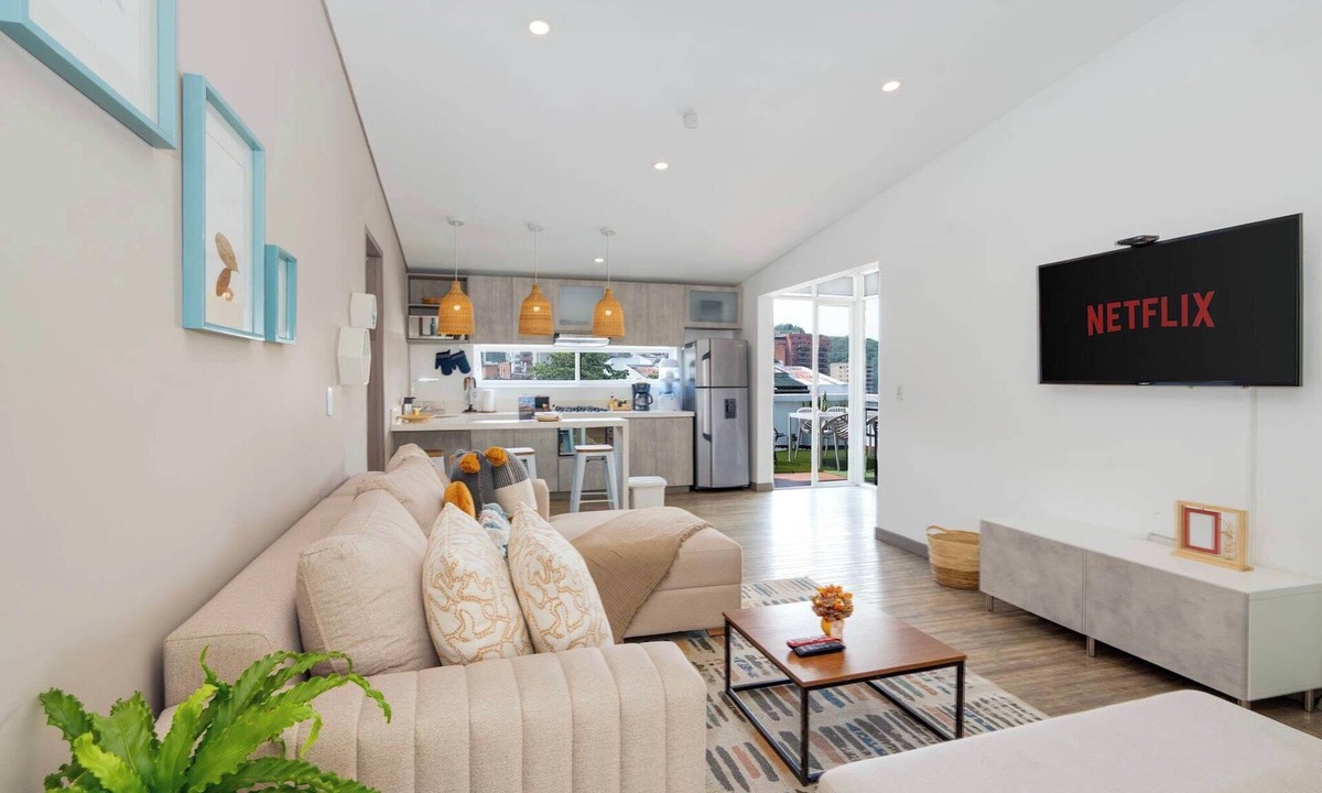 Cali Apartment | El Peñon Penthouse - Private Terrace and Cool View
