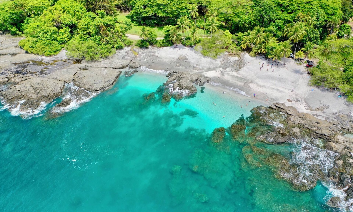 Montezuma Hotel | El Sano Banano Beachside Hotel