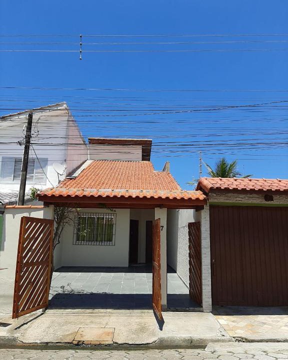 Itanhaem House | El Shaday