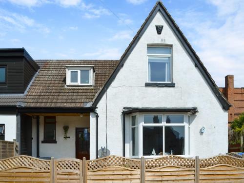 Hornsea House | Eldon Cottage