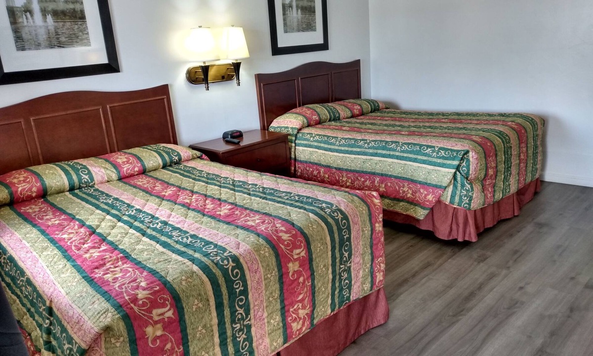 New Castle Hotel | ELDORADO MOTEL