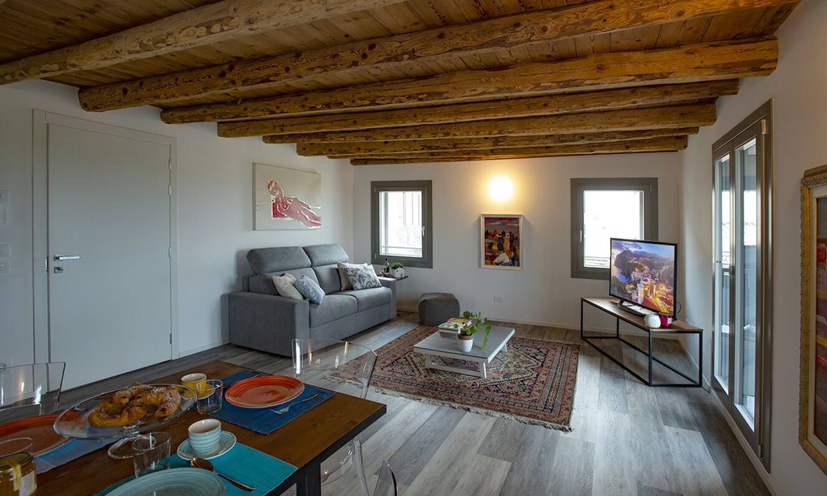 Crocetta del Montello Apartment | ELEGANT 2BEDROOMS APARTMENT WITH HILL-VIEW TERRACE IN THE PROSECCO REGION