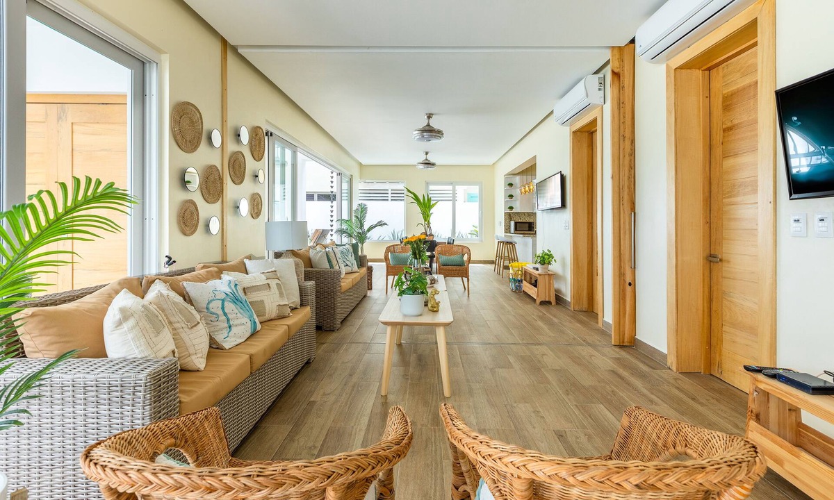 Portillo House | Elegant 6BR Coastal Escape | Steps to B